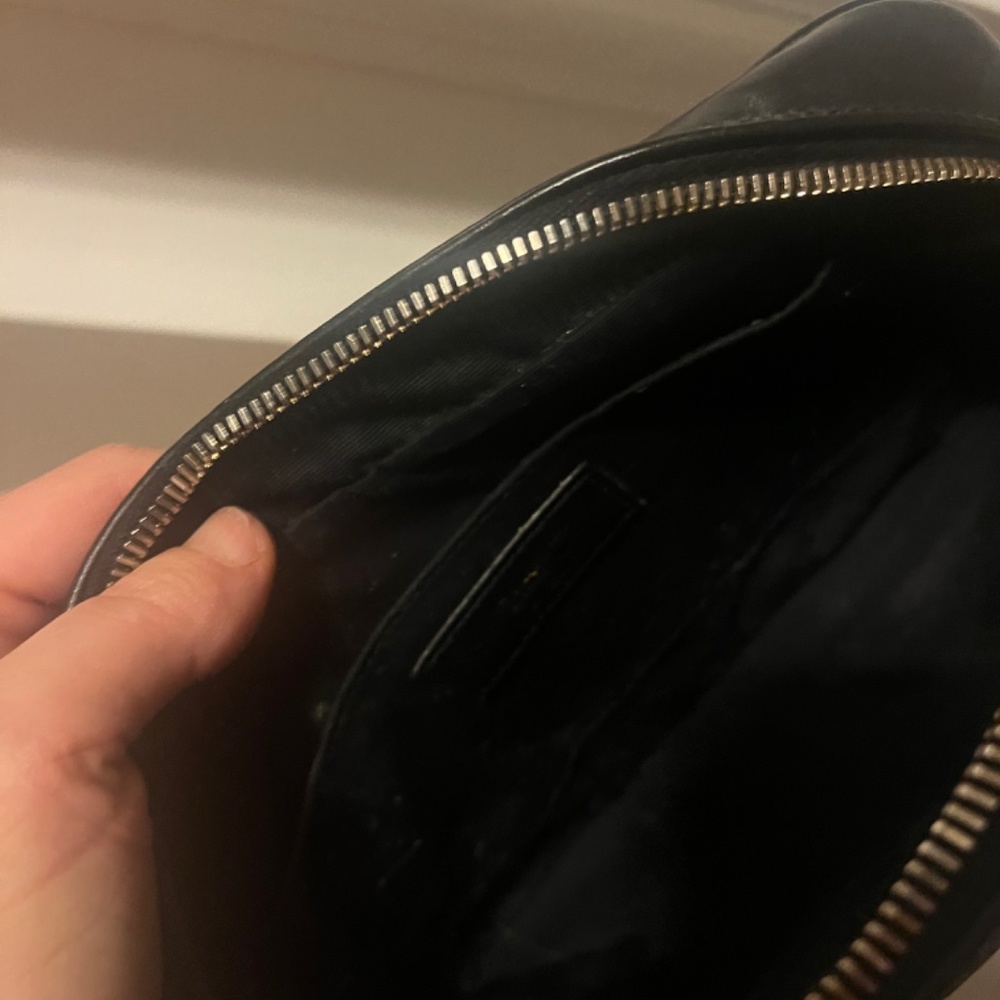 Saint Laurent - Picture 7 of 11